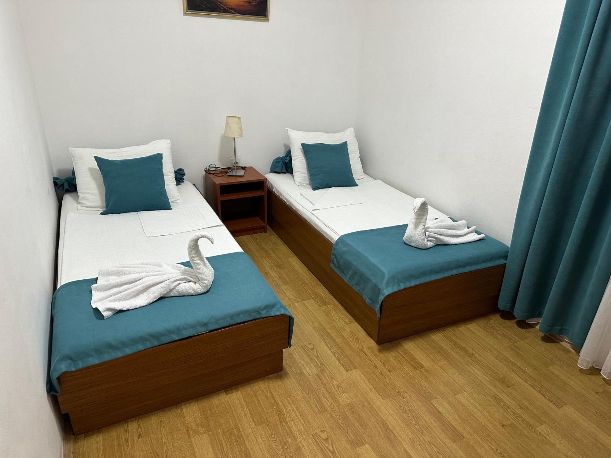 Apartments Kovinic Tivat Exterior photo